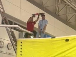 В аэропорту Анталии турист из рф пытался повеситься, протестуя против войны