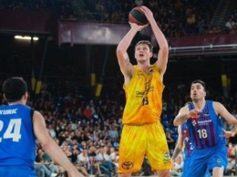 Баскетбол: Пустовой результативно сыграл матч плей-офф с «Барселоной»
