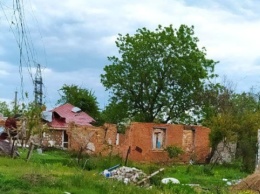 В освобожденном селе под Харьковом заново проводят газ