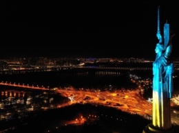 Соцсети поздравляют Киев с днем рождения