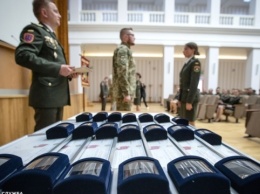 Академия СБУ выпустила еще 67 офицеров, которые будут защищать страну