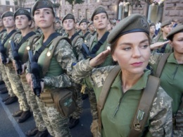 Военный учет для женщин: правительство отменило постановление о специальностях с 1994 года