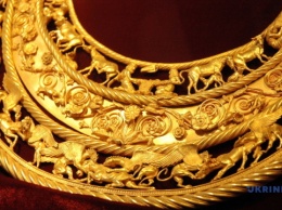 Скифское золото, картины: ученые считают, что россия целенаправленно грабит украинские музеи