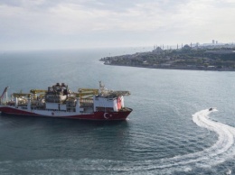 Турция начала прокладывать газопровод к новым месторождениям в Черном море