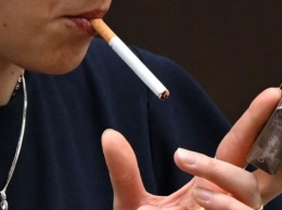 В Канаде хотят печатать предупреждение о вреде курения на каждой сигарете