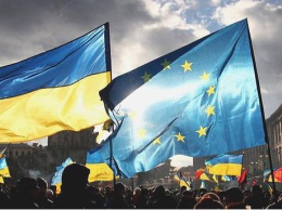 Еврокомиссия будет настаивать на предоставлении Украине статуса кандидата