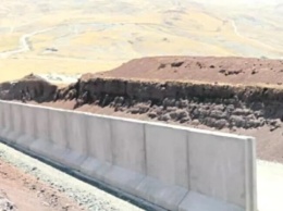 Турция завершает строительство стены на границе с Ираном
