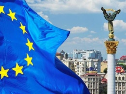 Еврокомиссия рекомендует предоставить Украине статус кандидата в ЕС