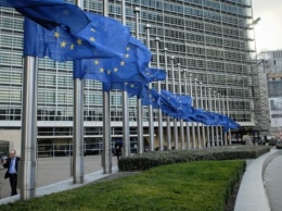 Статус кандидата в ЕС рекомендуют предоставить также Молдове и Грузии