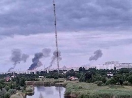 Захватчики утром нанесли ракетный удар по Кременчугскому нефтеперерабатывающему заводу