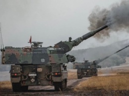 Украина получила от Германии первые артиллерийские установки Panzerhaubitze2000