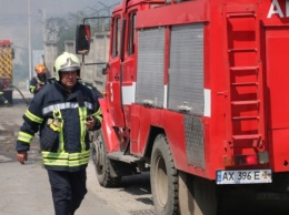В Харькове ликвидировали пожар, вызванный вражескими обстрелами