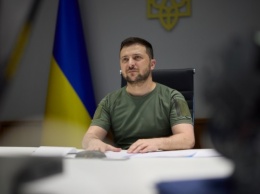 Четыре месяца назад Украина стала страной в берцах, но не изменила цели - Зеленский