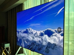 LG показала телевизор Signature OLED M3, на который можно без проводов передавать видео 4K 120 Гц