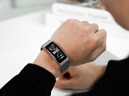 Huawei Talking Bracelet B7: фитнес-браслет и Bluetooth-гарнитура в одном устройстве