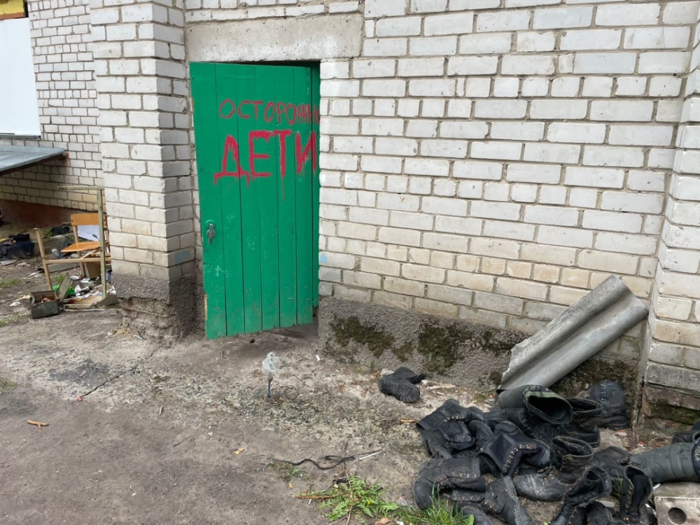 Российские военные использовали 350 заложников в Ягодном как живой щит