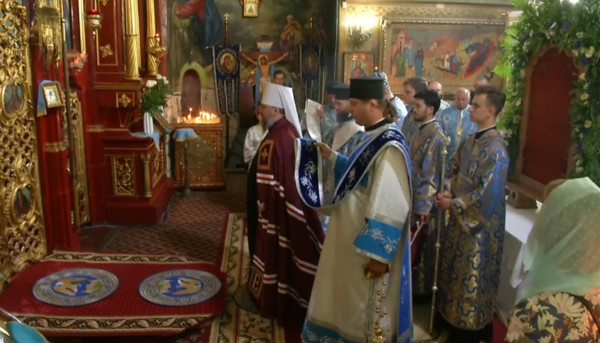 В Тернополе митрополит Епифаний прославляет чудотворную икону Божией Матери