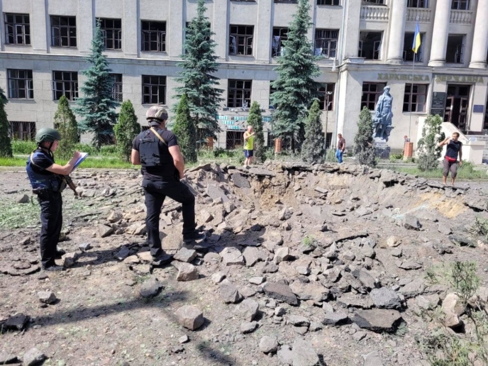 В результате ракетных обстрелов повреждено здание Харьковской государственной зооветакадемии