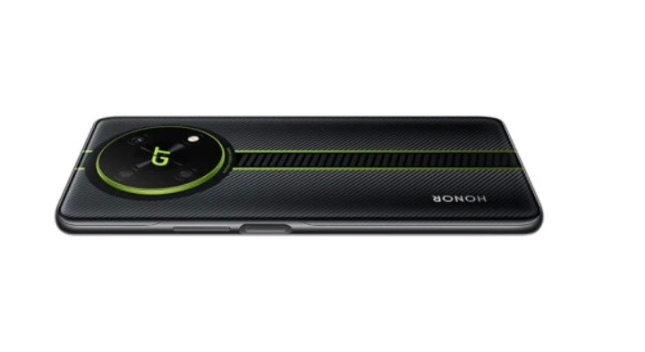 Представлен Honor X40 GT 5G - среднебюджетный игровой смартфон в «гоночном» дизайне