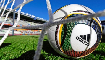 Adidas прекратил сотрудничество с футбольной сборной России