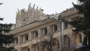 Во время обстрела российскими войсками Харьковской ОГА погибли семь человек