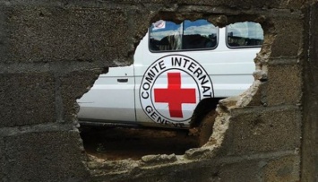 Красный Крест действует вопреки своему назначению из-за страха перед россией - Верещук