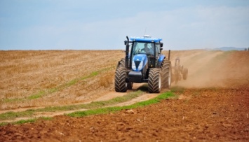 Старт весенних полевых работ в Украине ожидается в конце марта - Лещенко