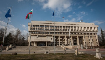 Болгария объявила персонами нон грата 10 российских дипломатов