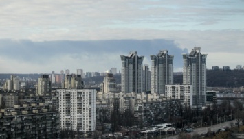 Киев восстанавливает привычную жизнь: в город даже вернулись пробки