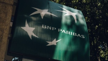 Банковская группа BNP Paribas останавливает новый бизнес в россии