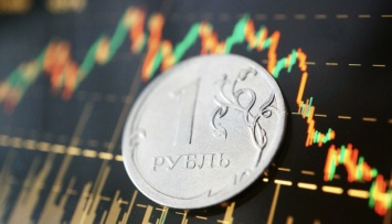 В феврале россияне забрали из банков рекордные 1,2 трлн рублей