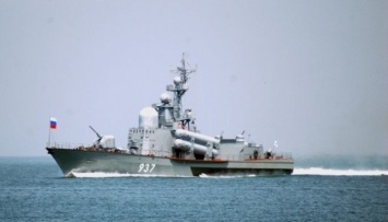 Враг увеличивает количество военных кораблей в акватории Азовского моря