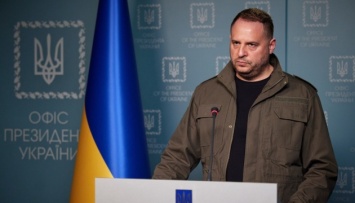 Ермак показал фото с акции в Херсоне в поддержку Украины