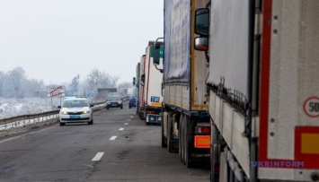 Словакия отменила разрешения на международные перевозки для украинских перевозчиков