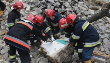 В МВД призвали украинцев присоединиться через проект «Добробаты» к разбору завалов в Бородянке