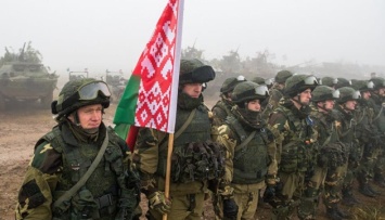 В беларуси вербуют «добровольцев», угроза ударов по Украине остается