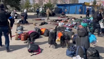 В Краматорске после ракетного удара по железнодорожному вокзалу - десятки погибших и раненых