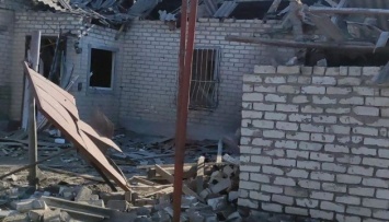 В Луганской области захватчики обстреляли жилые дома, погибла женщина