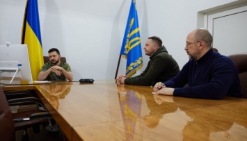Обеспечение армии и готовность выполнять боевые задания: Зеленский провел совещание