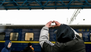 Укрзализныця назначила 13 дополнительных эвакуационных рейсов на 11 апреля