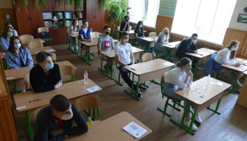 В Украине на вступительное тестирование зарегистрировались более 320 тысяч человек
