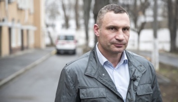 Кличко просит не спешить возвращаться в Киев: Взвешивайте все риски