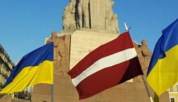 Экс-депутат Латвии, защищающий Украину, восхищен сплоченностью и боевым духом украинцев