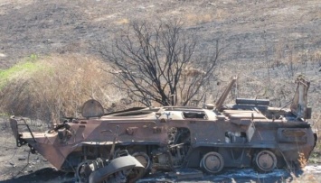 В зоне ООС защитники отбили десять атак, уничтожили три российских танкаи и БТР