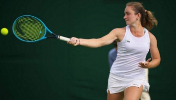Украинка Снигур не сумела пробиться в финал турнира ITF в Кальви