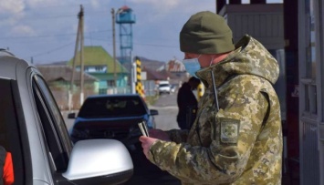 Украинцы могут и дальше выезжать за границу по внутренним паспортам - ГПСУ