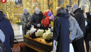 В Киеве простились с погибшей от российского обстрела журналисткой Кувшиновой