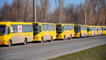 Из Кривого Рога в Херсонскую область для эвакуации людей выехала колонна автобусов