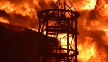 Россияне уничтожили более 10 продуктовых складов и десятки нефтебаз - ОП