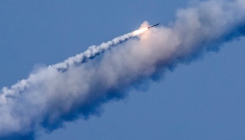 Россия разместила в Черном море два корабля с ракетами «Калибр»